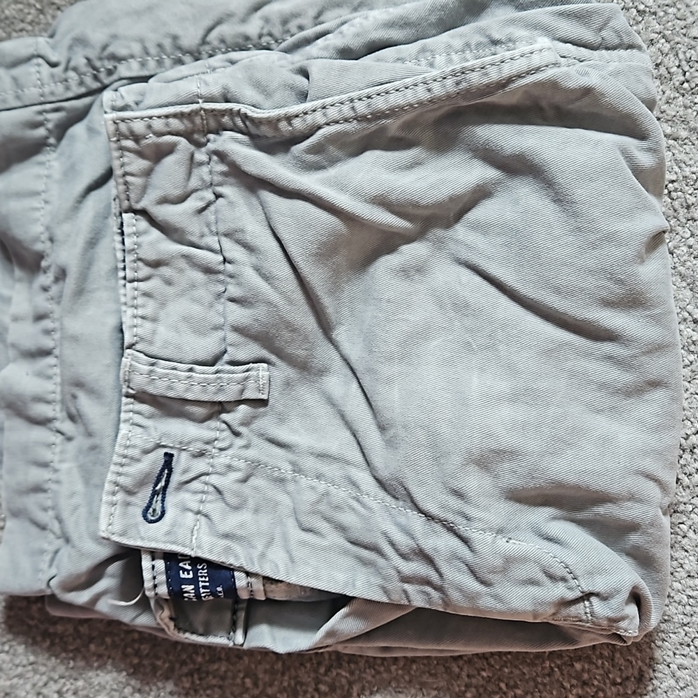 American eagle gray khaki shorts size 30